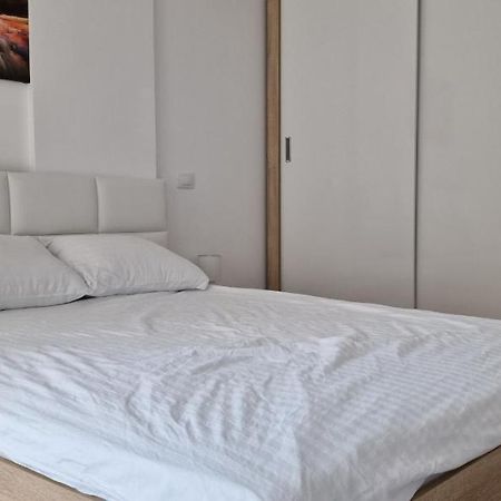 Joy'S Apartment 2 Constanta Luaran gambar